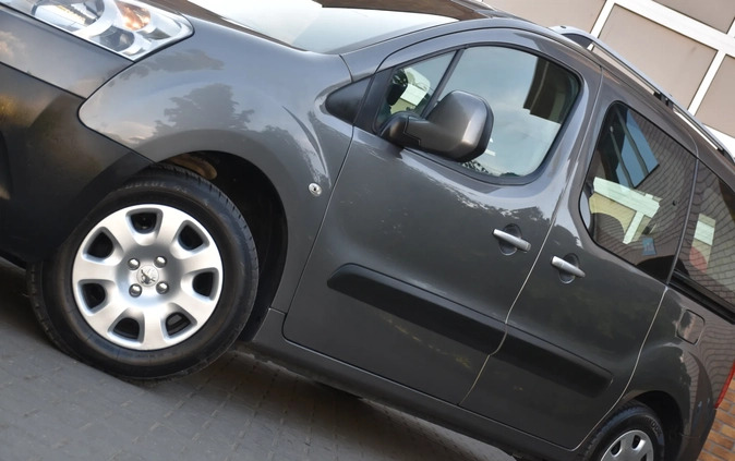Peugeot Partner cena 25999 przebieg: 179206, rok produkcji 2011 z Darłowo małe 781